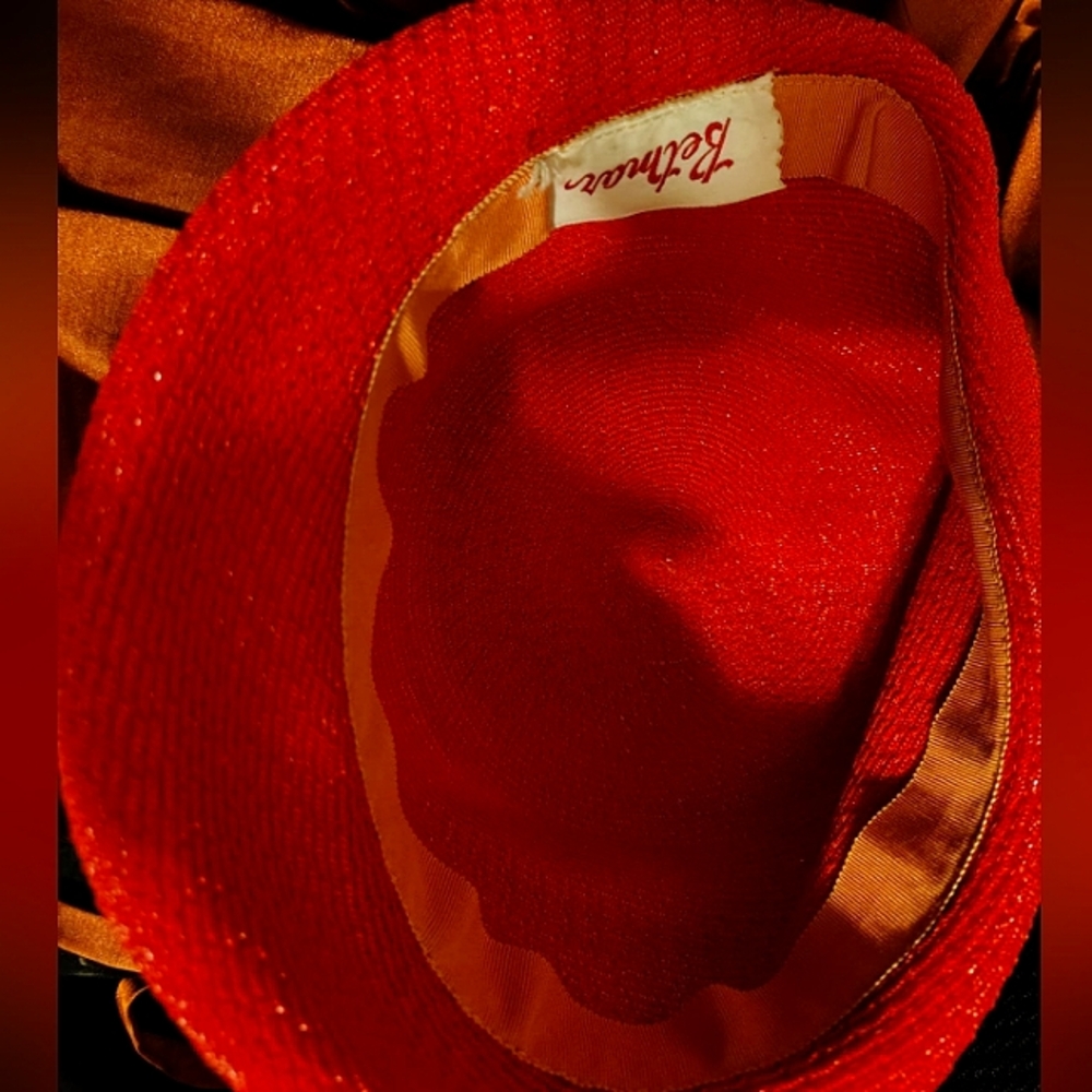 1950's Betmar Red Straw Hat With Orange Ribbon - Picture 5 of 13